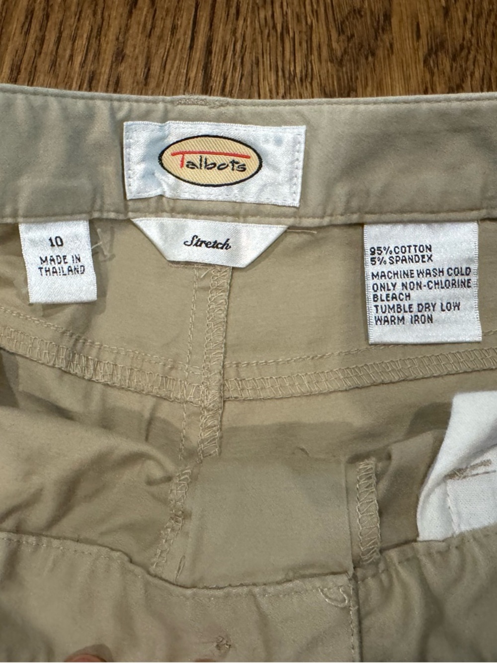 Talbots Classic Beige Khaki Pants Size 10 Stretch Straight Leg - Picture 3 of 9